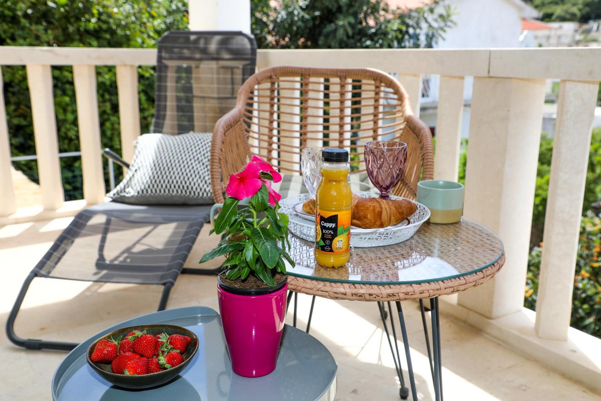 Juric 32 - Boutique Apartments Hvar Town Exterior photo