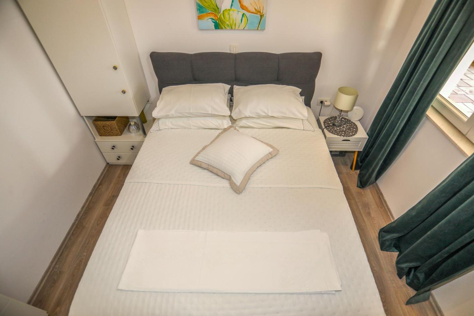 Juric 32 - Boutique Apartments Hvar Town Exterior photo