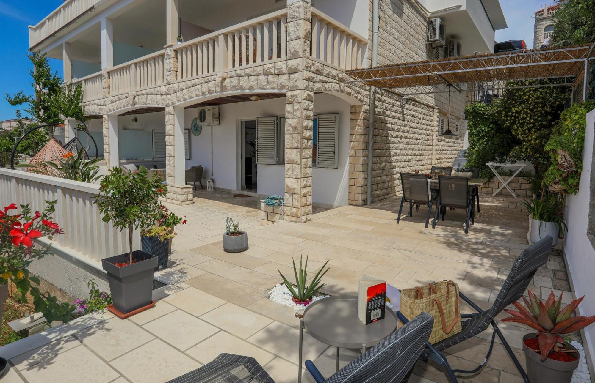 Juric 32 - Boutique Apartments Hvar Town Exterior photo
